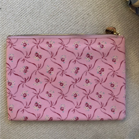 Stoney clover lane x love shack fancy flat pouch - Picture 2 of 3